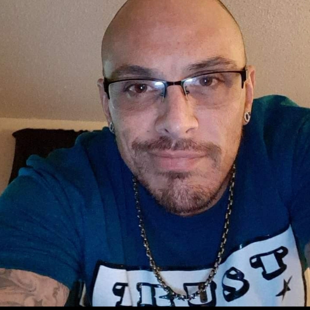 Meet your Posher, Christopher